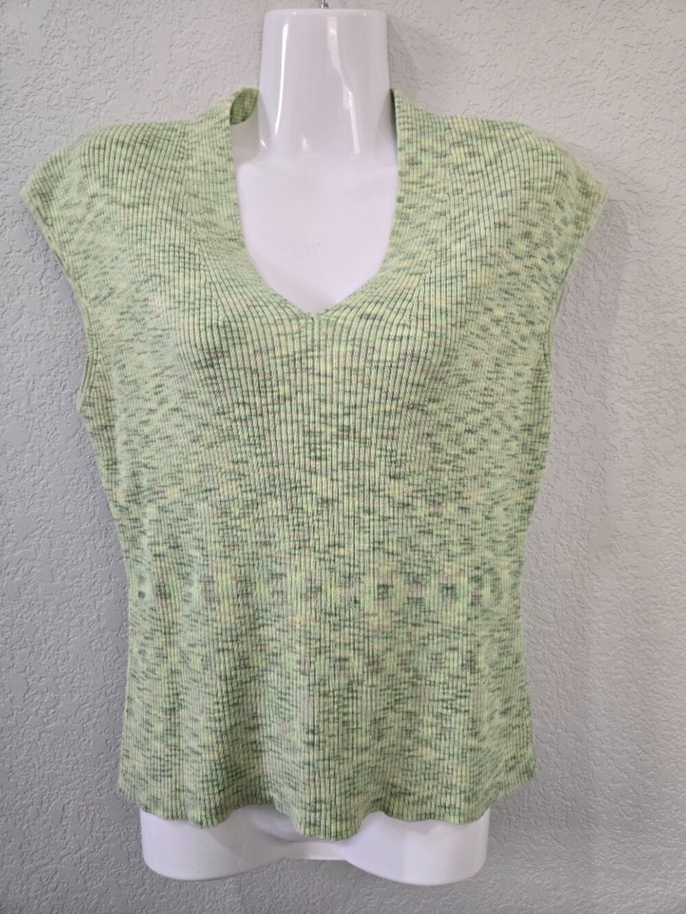 AXCESS Green Ribbed V-Neck Knit Tank